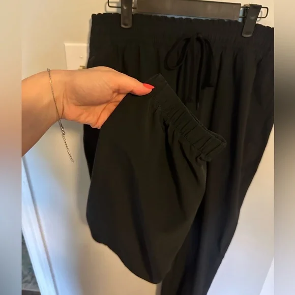 Abercrombie & Fitch Traveler Joggers - Picture 4 of 10